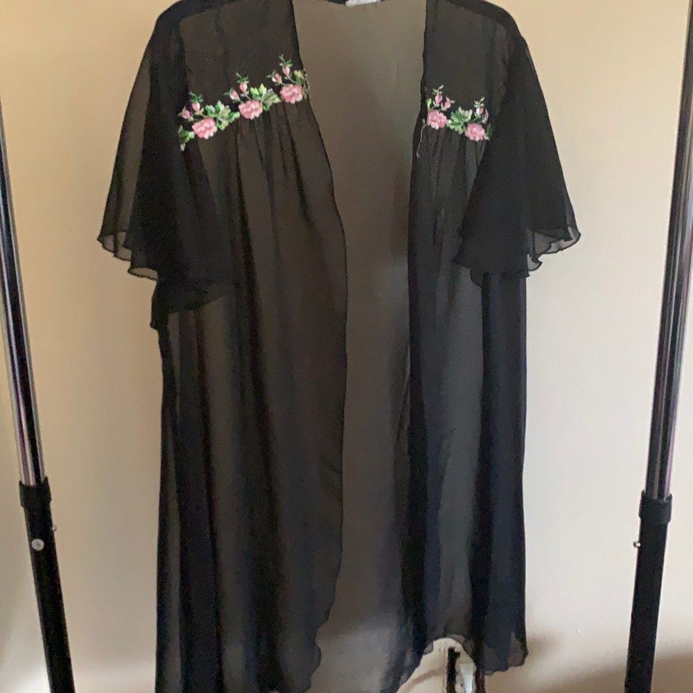 Sheer black kimono with embroidery flowers